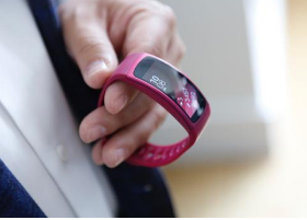 三星GalaxyFit2健身手环正式发布