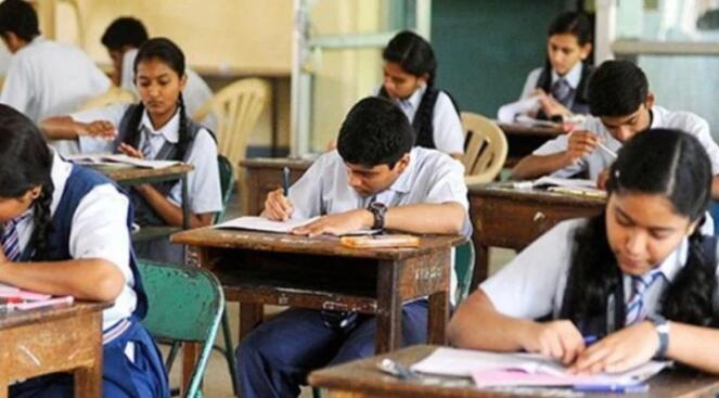 教育新闻：下学年英语将成为AP学校的教学语言