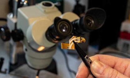 科学家取得太赫兹量子级联激光控制突破