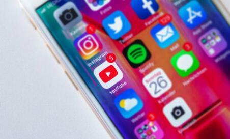 YouTube只是让移动用户更容易控制视频