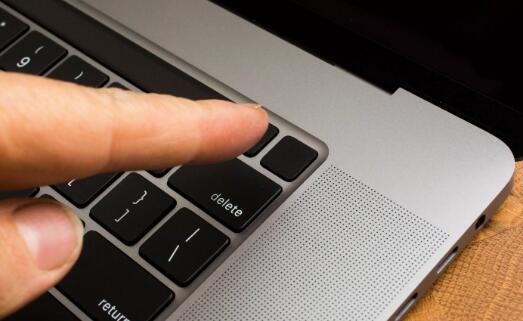 苹果 MacBook 笔记本电脑如何恢复出厂设置