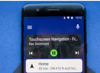 谷歌可能最终会在手机屏幕上淘汰AndroidAuto