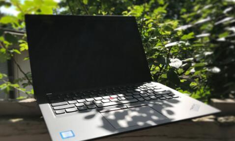 联想 ThinkPad X390 超薄商务笔记本电脑的功能评测