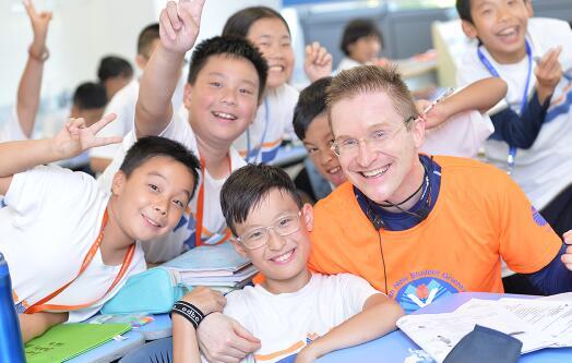 ReadingIsFundamental成为LeVarBurton天文馆的专属之家