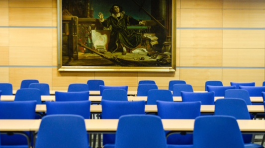 超过三分之二的授予学士学位的大学在2022年秋季不需要SAT