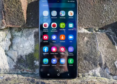 三星GalaxyS21FE手机的第一个更新现已推出
