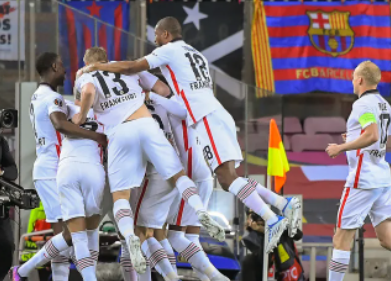 巴塞罗那在主场以3-2负于法兰克福Eintracht