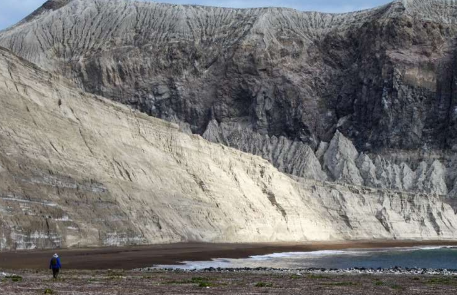 科学家在墨西哥的加拉帕戈斯搜寻地震和火山线索