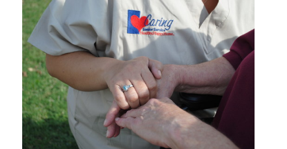 Caring Senior Service制定国家培训计划以提高护理质量