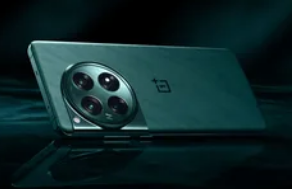 在 OnePlus 13 即将全球发布之前 OnePlus 12 获得了大幅折扣